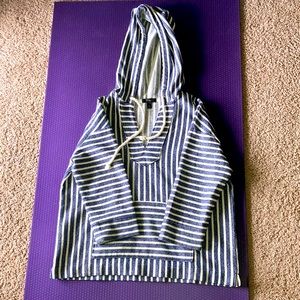 Hooded summer sweater